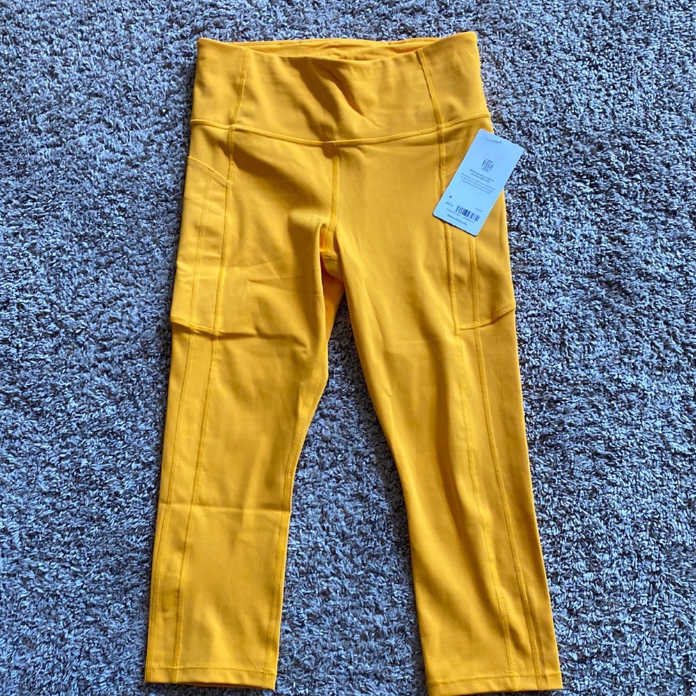 Size M Athleta Leggings